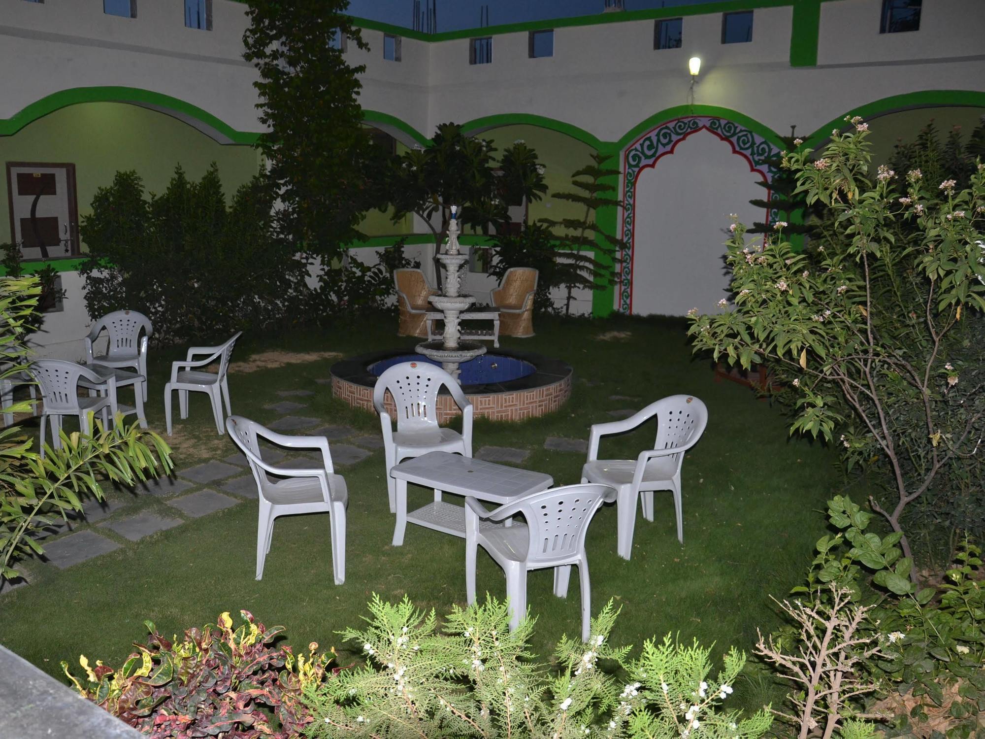 Anandam Palace Pushkar Пушкар Экстерьер фото